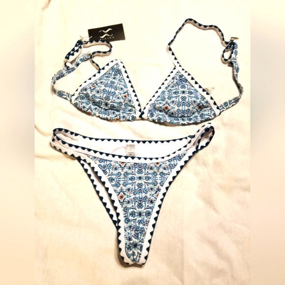 NWT  SUPER SEXY ITSBY BITSY BRILLIANT TRIBAL SHOW STOPPER BIKINI SWIM SUIT - Picture 1 of 8